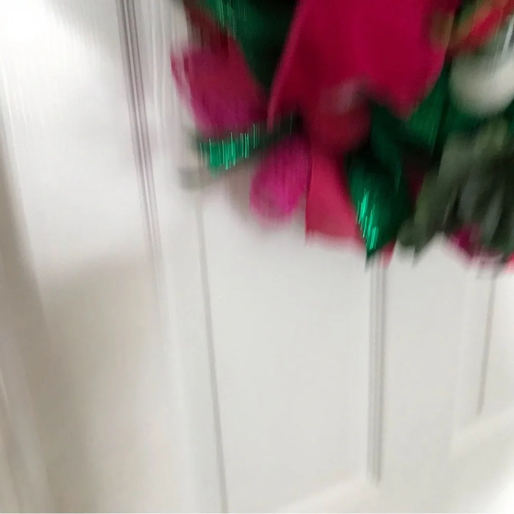Festive Christmas Wreath with Pink and Green Accents